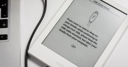 Recenzja Amazon Kindle 8 – świetny stosunek jakości do ceny