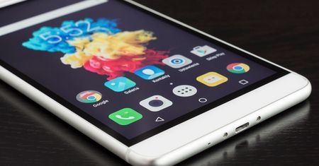 Lenovo PHAB Plus: test 6,8-calowego phabletu, nie idealnego, ale solidnego