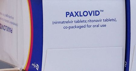 Francja zatwierdziła tabletki Paxlovid przeciw COVID-19.