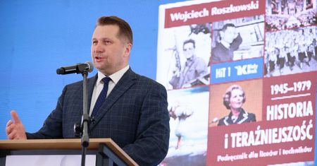 Podręcznik do historii i teraźniejszości dopuszczony do użytku szkolnego