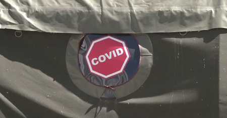 Sztuczna inteligencja diagnozuje bezobjawowych pacjentów COVID-19 ze 100-proc. skutecznością na podstawie analizy kaszlu.