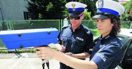 Policja planuje kupić spodnie po 700 zł za parę