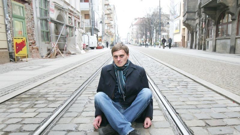 - Przyjdźcie położyć się dziś o godz. 15 na ul. Szewskiej - zachęca Krzysztof Mroczko