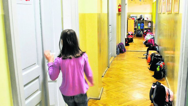 Pieniądze, które ukradła sekretarka, były przeznaczone m.in. na czesne i zieloną szkołę