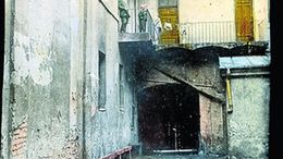 Podwórze przy ulicy Jezuickiej