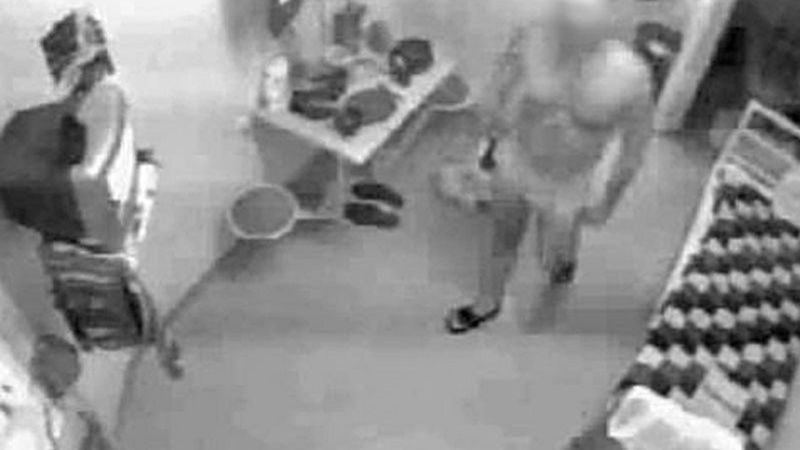 Włodzimierz G. maszeruje po celi