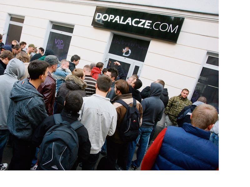 Sieć Dopalacze.com ogłosiła, że kończy swoją działalność w naszym kraju