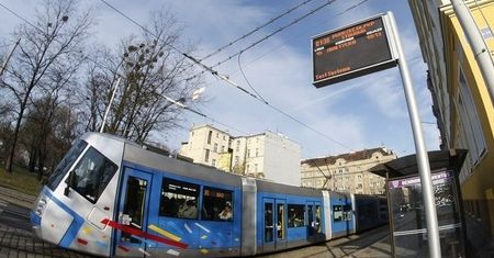 Na przystankach Wrocławia będą nowe lepsze tablice