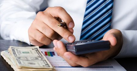 Czym różni się doradca finansowy od doradcy inwestycyjnego?