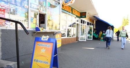 Kumulacja w Lotto. Prędzej zostaniesz milionerem, wydając pieniądze inaczej niż na lotka