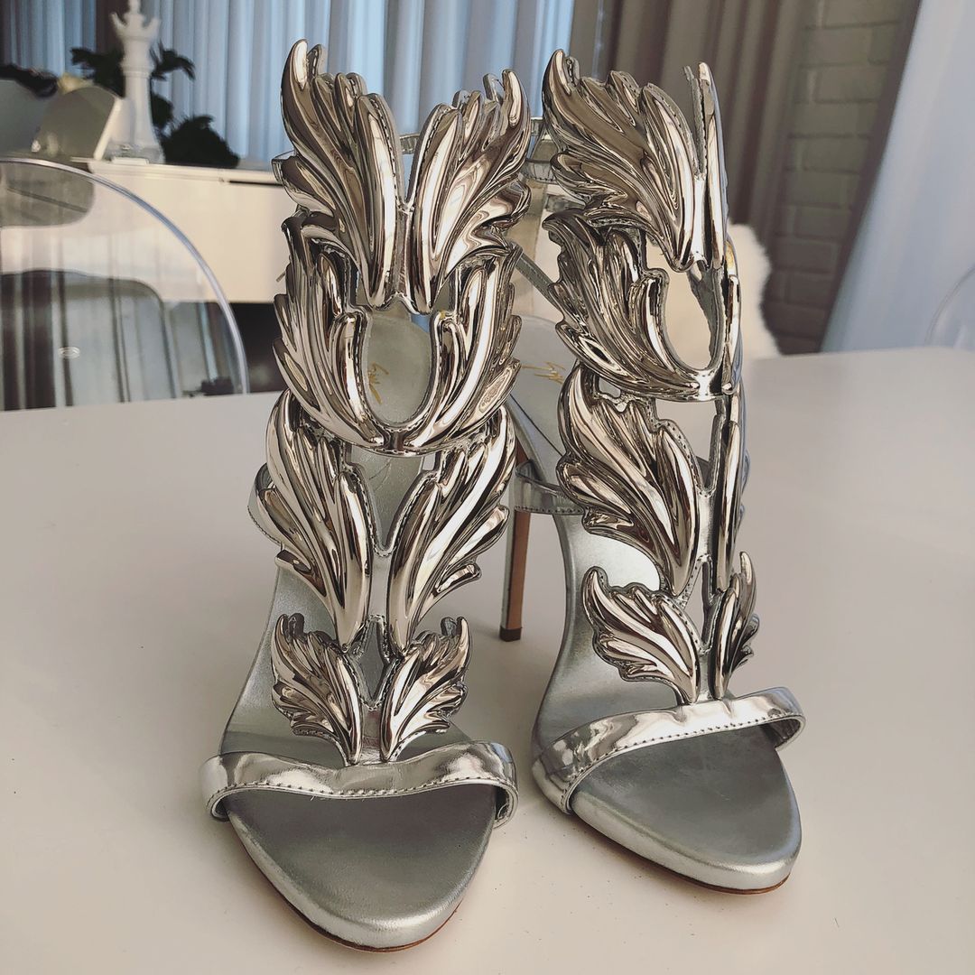 Giuseppe Zanotti - 3500 złotych