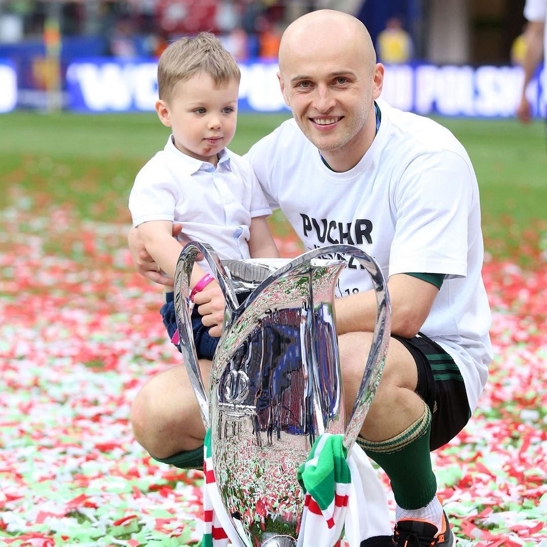 Michał Pazdan z dzieckiem