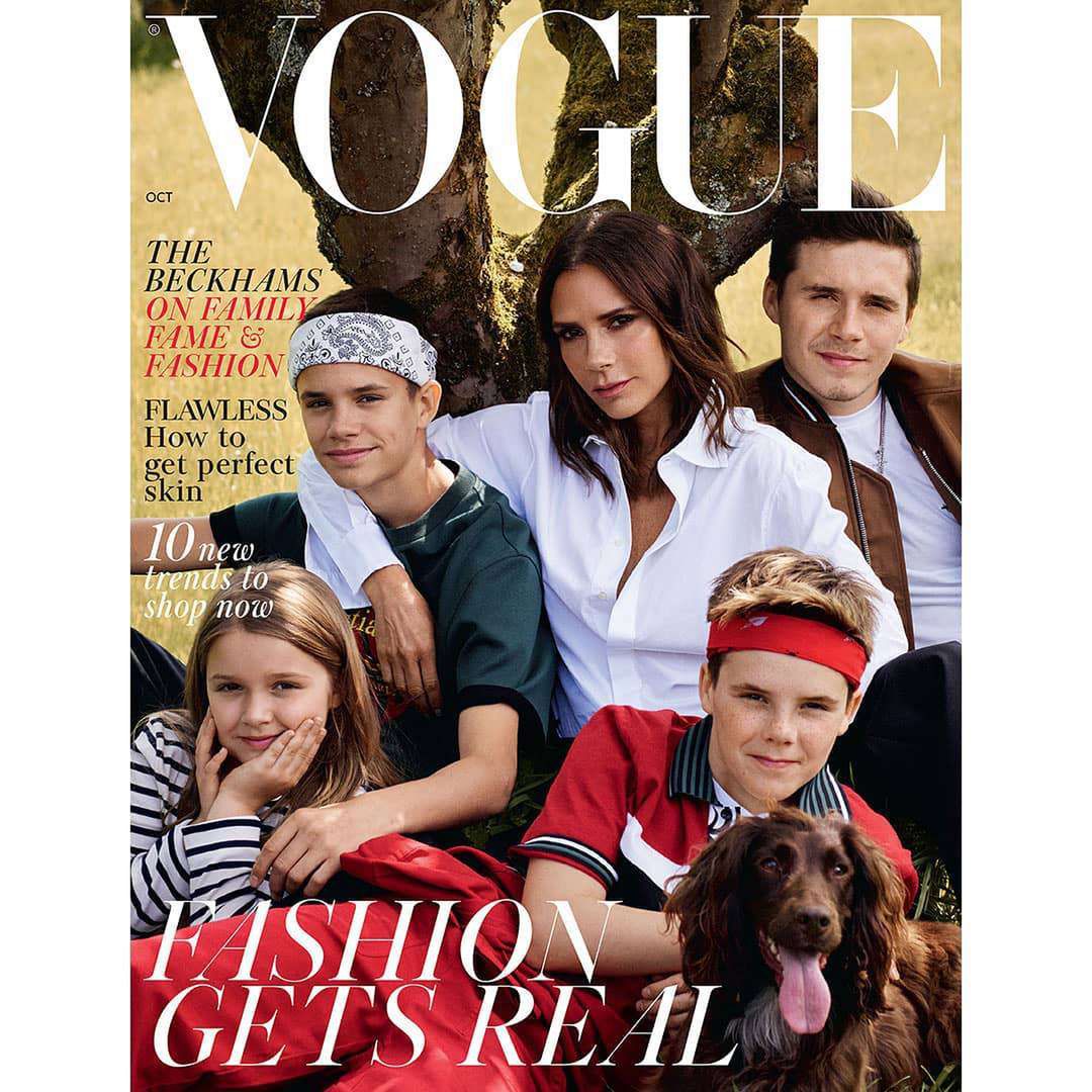 Victoria Beckham z dziećmi i psem na okładce najnowszego Vogue