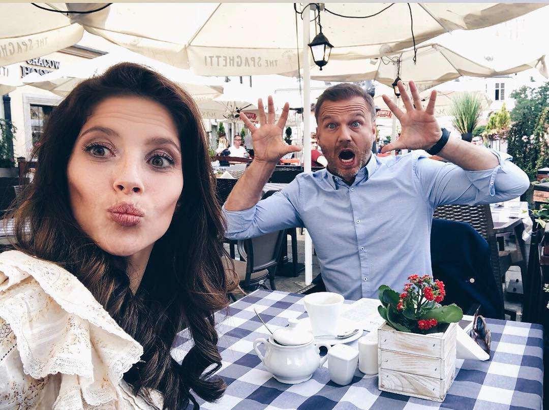 Krystian Wieczorek i Weronika Rosati na planie "M jak Miłość"