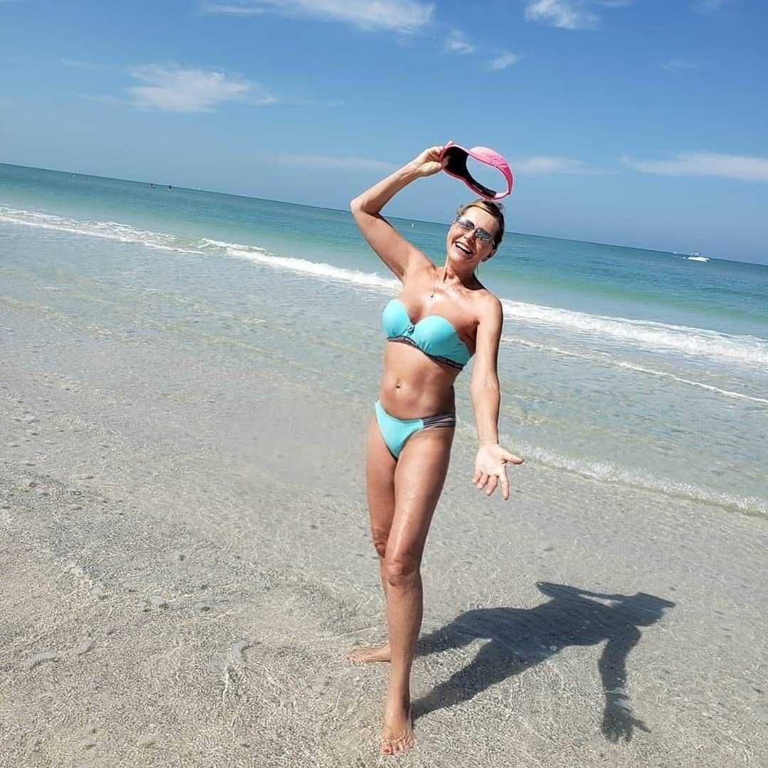 Helena Vondrackova w bikini- Instagram
