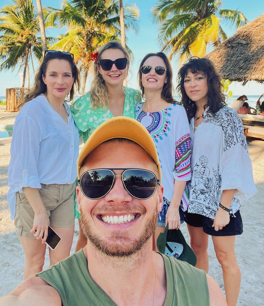 Małgorzata Socha, Natalia Kukulska, Anna Dereszowska, Magdalena Różczka i Tomasz Ciachorowski na Zanzibarze