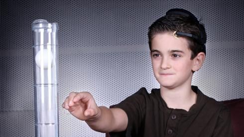 Użyj mocy Łukasz! Czyli zabawka wykorzystująca fale mózgowe do poruszania obiektów 1