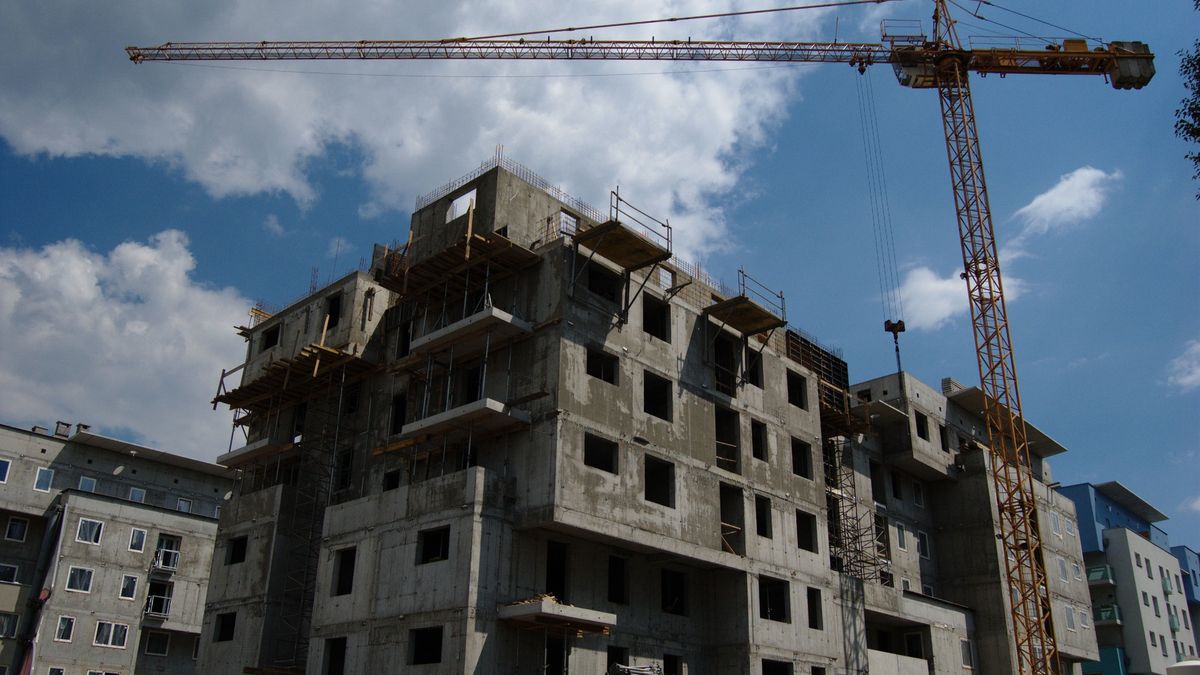 Odbudowa siły polskiej gospodarki zajmie dłużej niż będzie trwać załamanie.