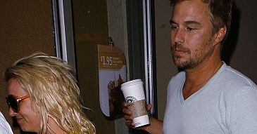 Britney z nowym facetem. Fajny?