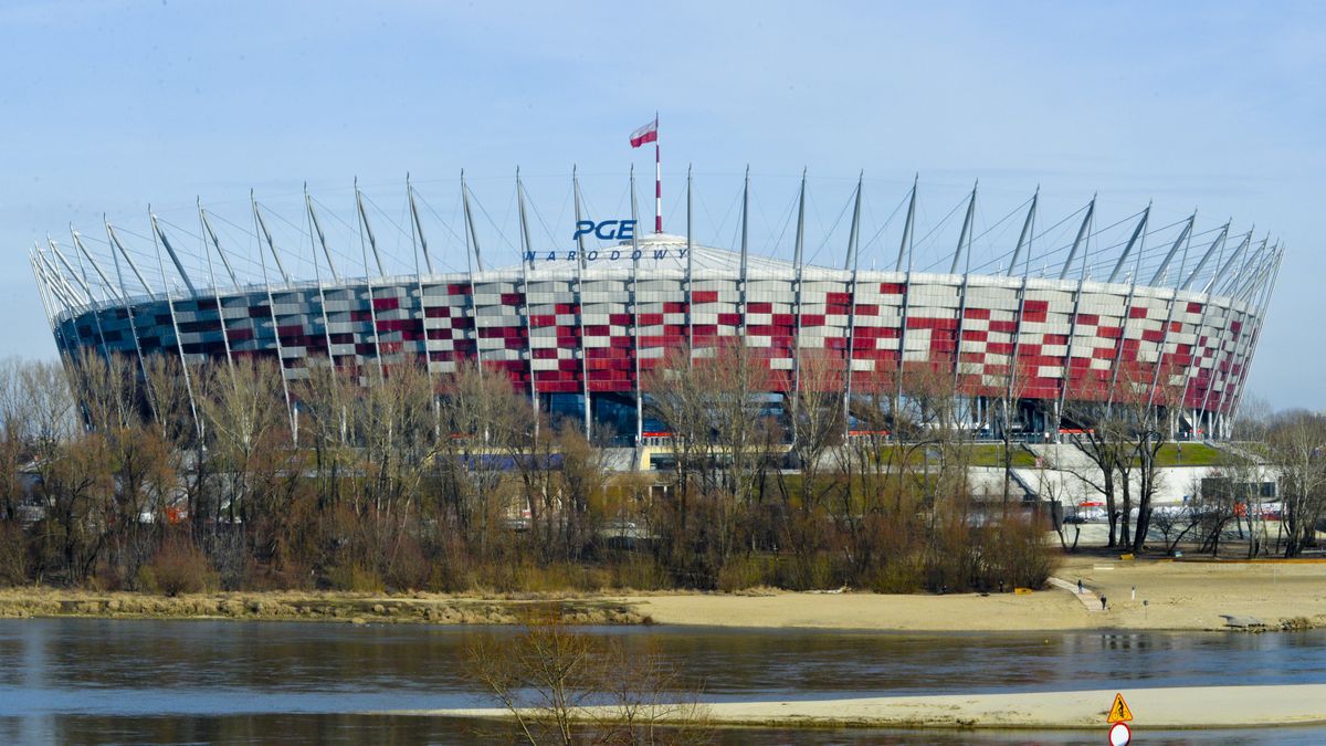 Stadion Narodowy zamienia się w szpital polowy