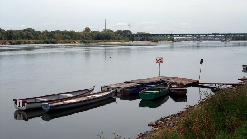 Makabryczne odkrycie nad Wisłą. Wędkarz znalazł ciało
