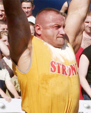 Naprawili rękę Pudzianowi