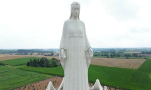 Gigantyczny posąg Matki Boskiej już na ukończeniu. Tak wygląda