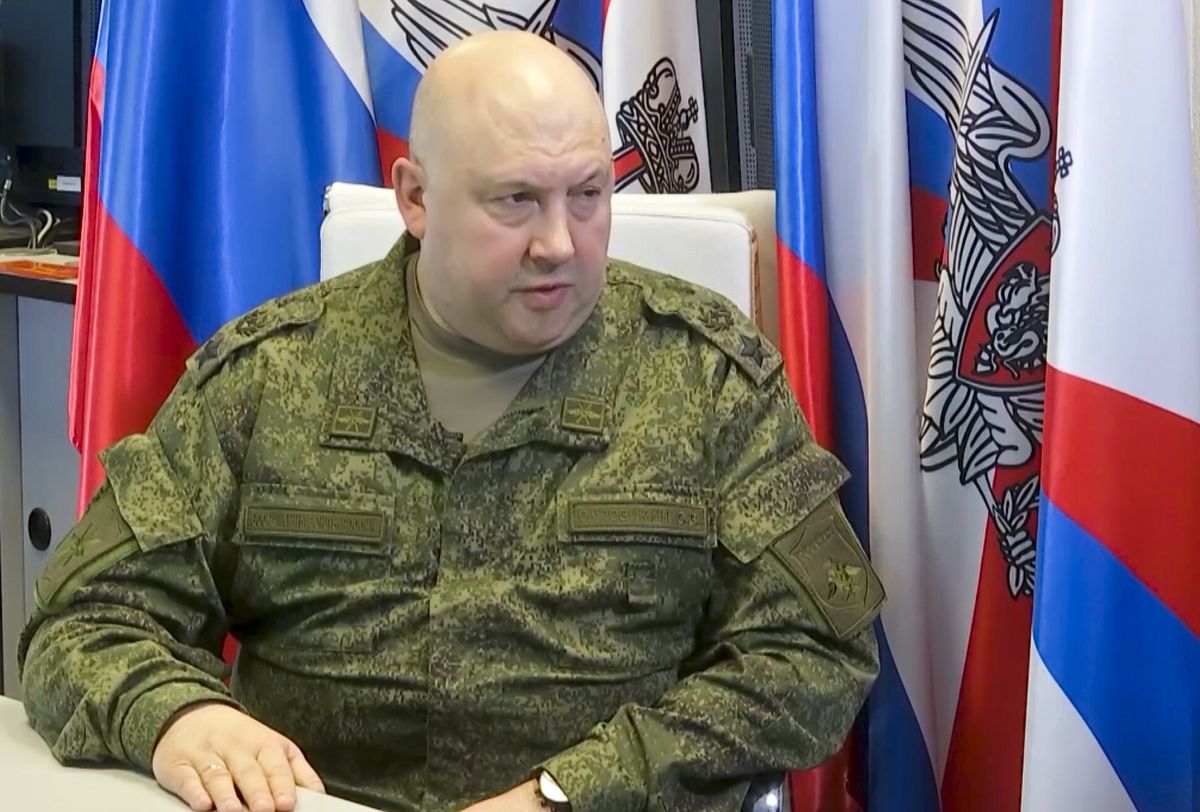 Gen. Siergiej Surowikin jako naczelny dowódca operacyjny podczas wojny w Ukrainie