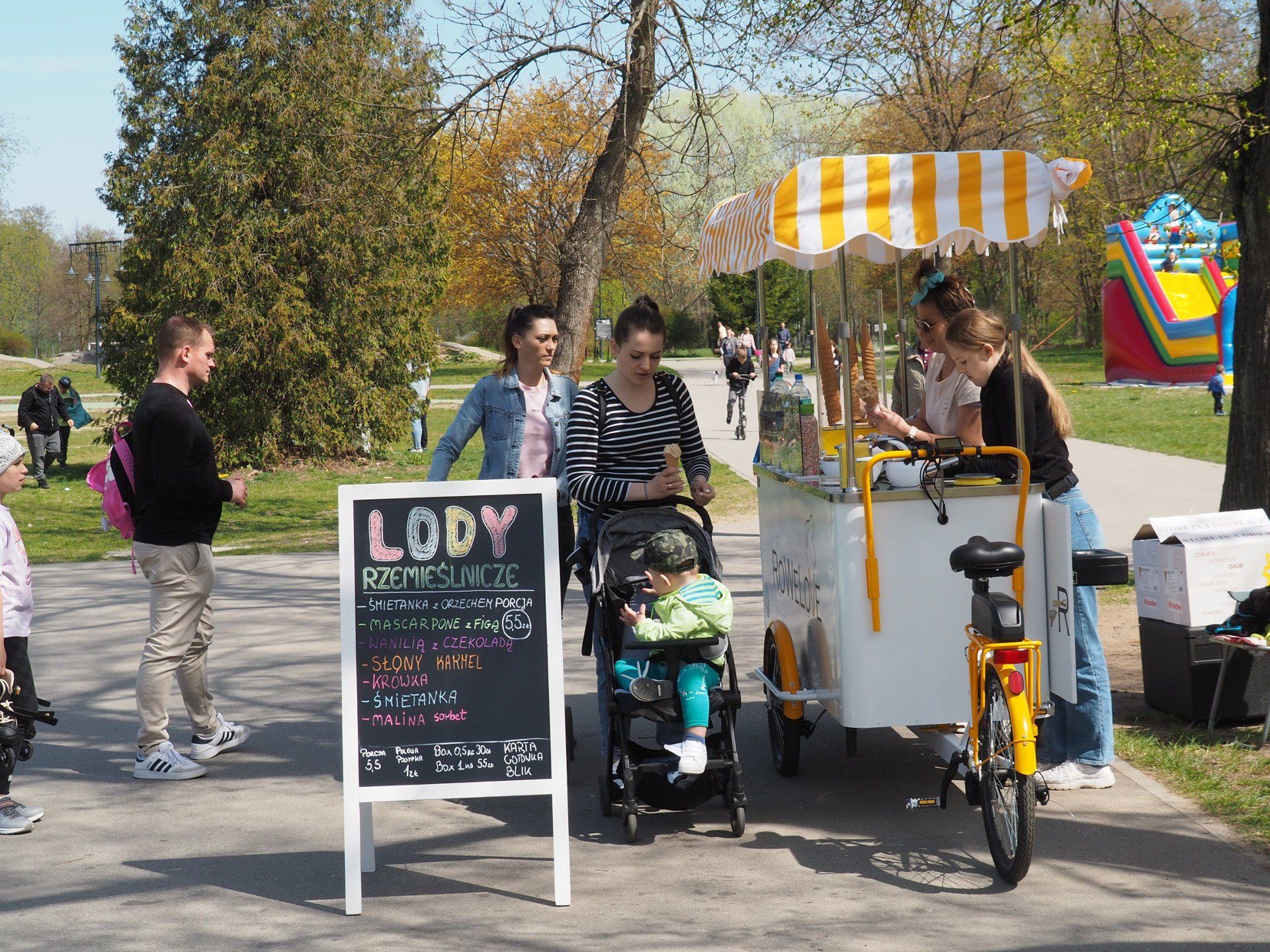 Młodzi ludzie mogą liczyć na sezonową pracę w gastronomii