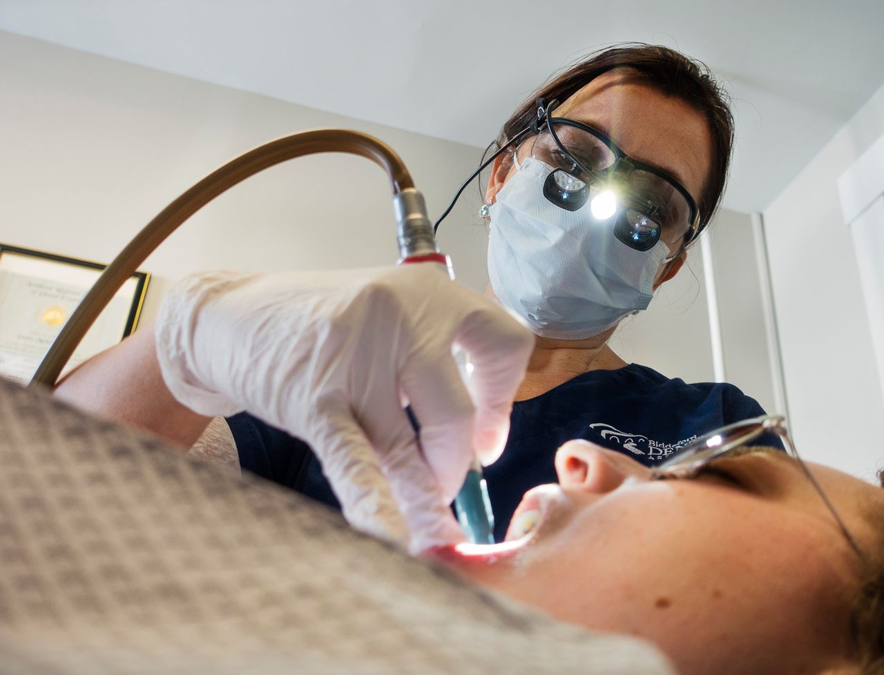 Dentyści w USA zostali zaatakowani przez ransomware (Getty Images)