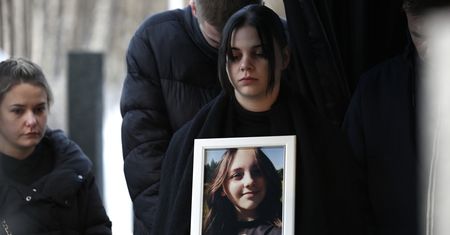 Śmierć 14-latki z Andrychowa. Prokuratura czeka na opinię biegłych