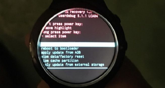 HTC szykuje sportowy smartwatch Halfbeak z ekranem 360 x 360 pikseli