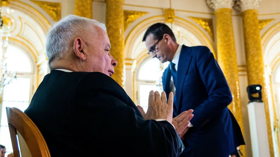 Raport o stratach Polski w wyniku okupacji niemieckiej
01.09.2022 Warszawa Zamek Krolewski Prezentacja raportu o stratach poniesionych przez Polske w wyniku agresji i okupacji niemieckiej w czasie II wojny swiatowej 
Fot. Andrzej Iwanczuk/REPORTER
n/z: Jaroslaw Kaczynski, Mateusz Morawiecki
Andrzej Iwanczuk/REPORTER