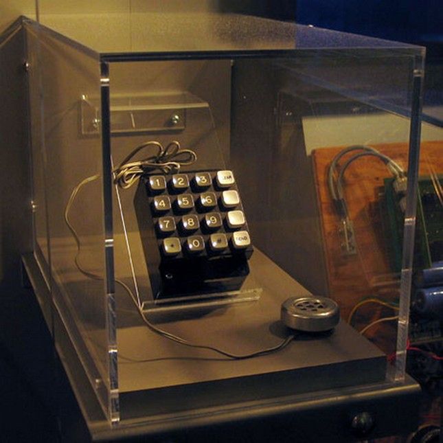 Nieznana historia phreakerów. Mit Kapitana Cruncha i złodziejskie początki Apple’a 3