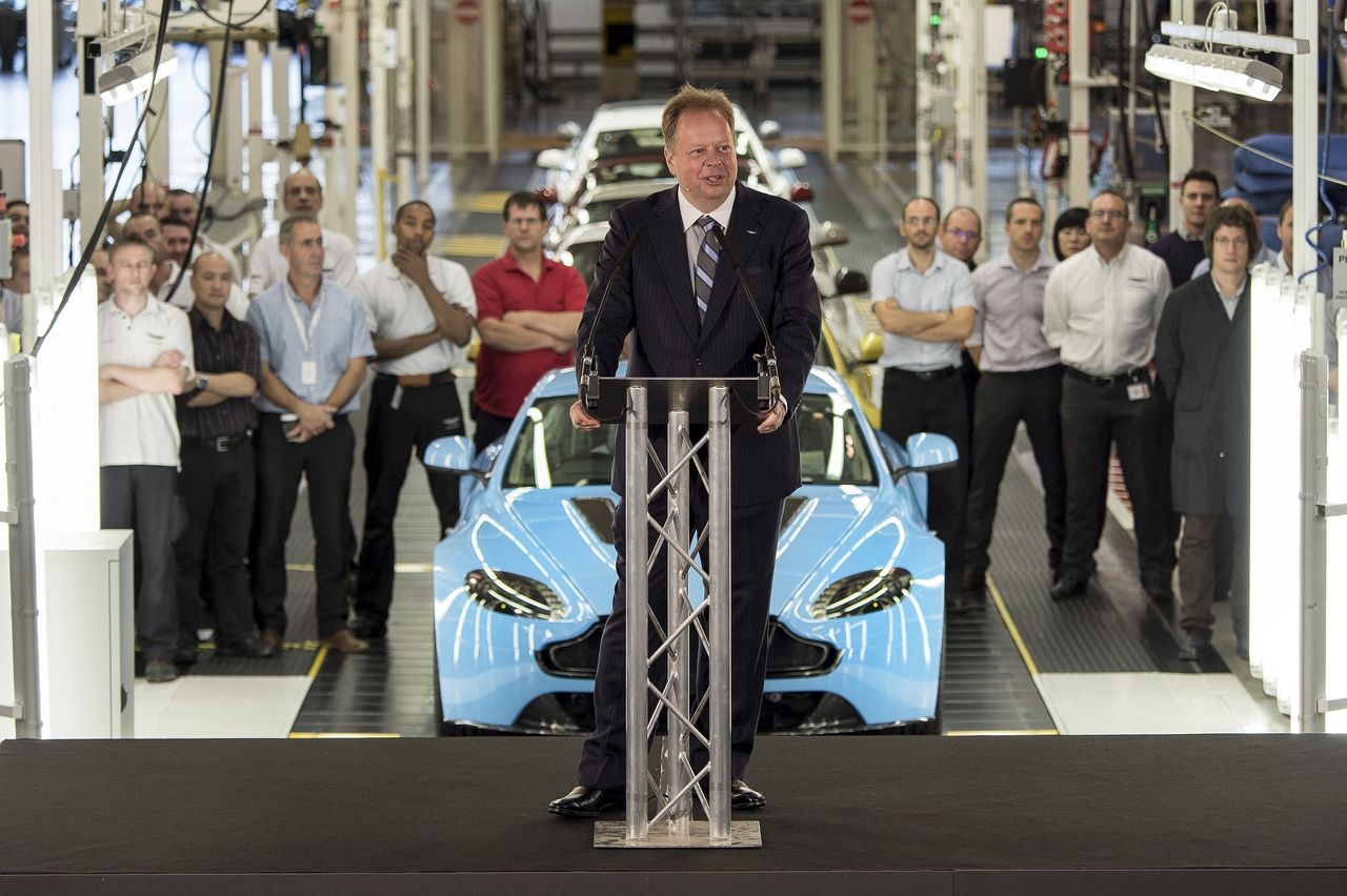 Andy Palmer często pokazywał się w fabryce firmy (fot. Aston Martin)
