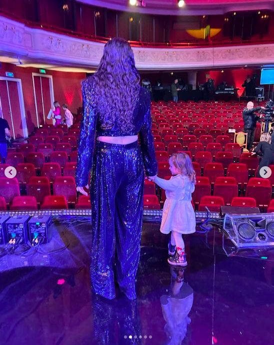 Michał Szpak na koncercie z okazji stulecia Disney'a