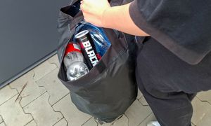 Tak Polacy omijają butelkomaty. Sprzedaż wystrzeliła o 270 proc.