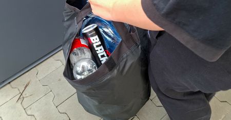Tak Polacy omijają butelkomaty. Sprzedaż wystrzeliła o 270 proc.