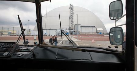 Zełenski w rocznicę Czarnobyla. Działania Rosji "grożą nową katastrofą"
