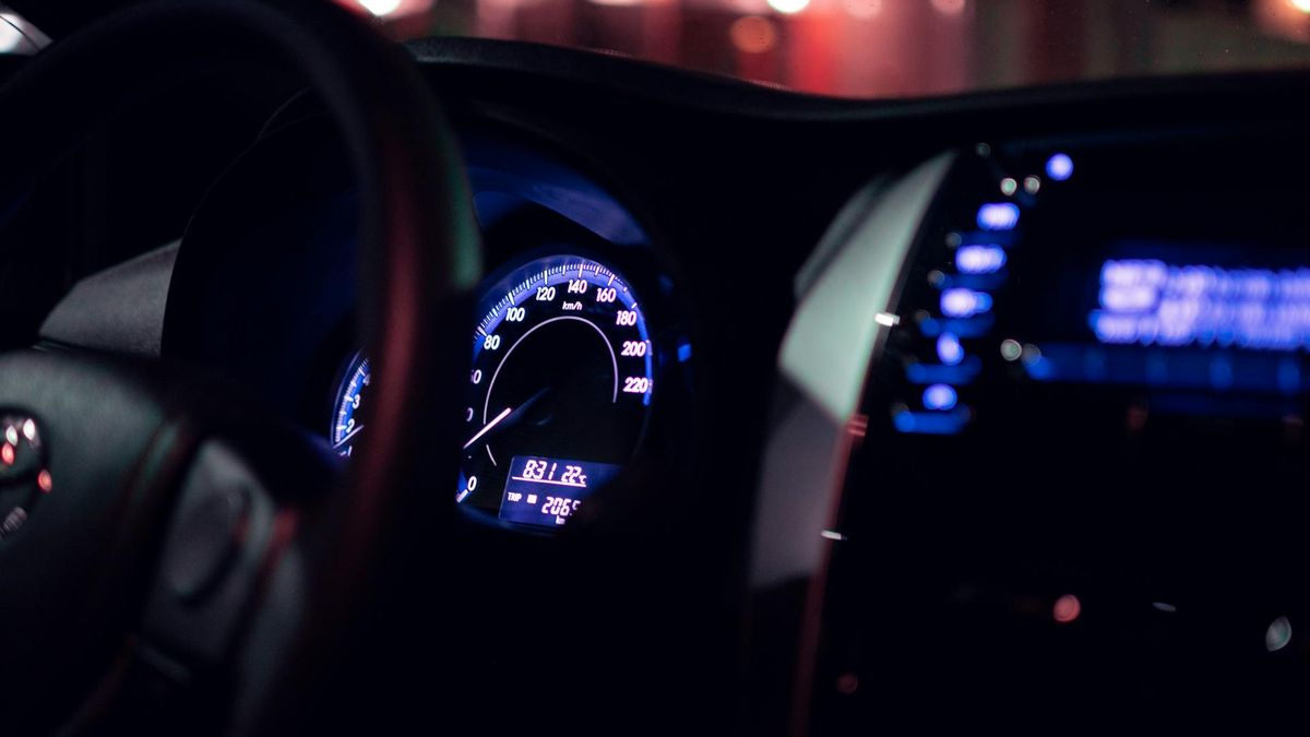 Kierowcy zostali oskarżeni o jazdę z prędkością ponad 300 km/h