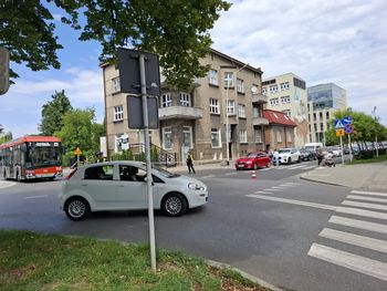 Rzeszów: Paraliż drogowy w centrum. Rozgrywa się wyścig kolarski