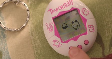 Tamagotchi powróci na smartfony. Będzie hit na miarę Pokemon GO?