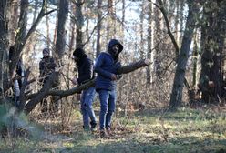 "Nas tu jest tylko ośmiu mieszkańców". Sołtys o szturmie granicy koło Starzyny