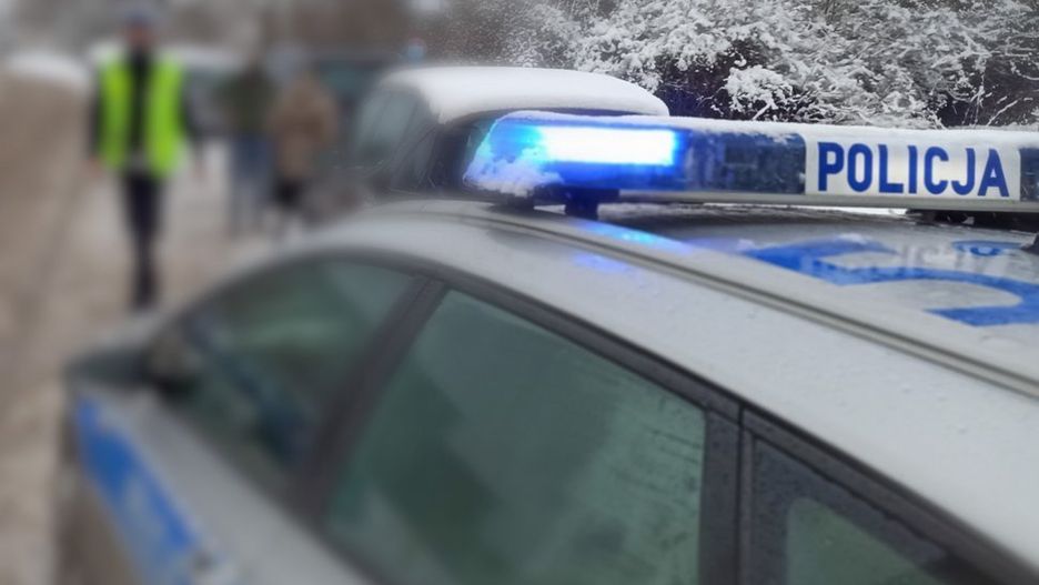 Zabrze. Kierowca opla potrącił dwie osoby na pzejściu dla pieszych.