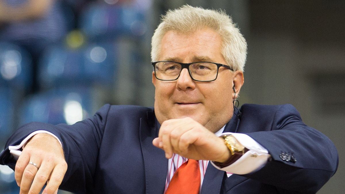 Ryszard Czarnecki podczas jednego z meczów siatkówki 