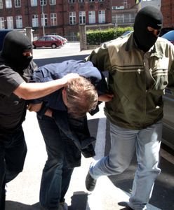 Gangsterzy zastraszali biznesmena. Chcieli wyłudzić 100 tys. zł