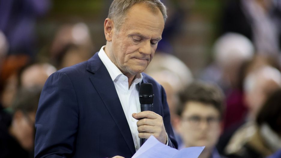 Donald Tusk
Pabianice, 27.02.2023. Przewodnicz�cy Platformy Obywatelskiej Donald Tusk podczas otwartego spotkania z mieszka�cami miasta w Hali MOSiR w Pabianicach, 27 bm. (amb) PAP/Marian Zubrzycki
Marian Zubrzycki
obywatelska, otwarte, platforma, PO, polityk, polityka, przewodnicz�cy PO, spotkanie