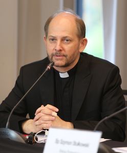 Kolęda. Rzecznik Episkopatu ks. Leszek Gęsiak zabrał głos w sprawie wizyt księży