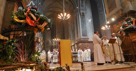 Boże Narodzenie. Zapytaliśmy Polaków, czy pójdą do kościoła na pasterkę. Wyniki zaskakują