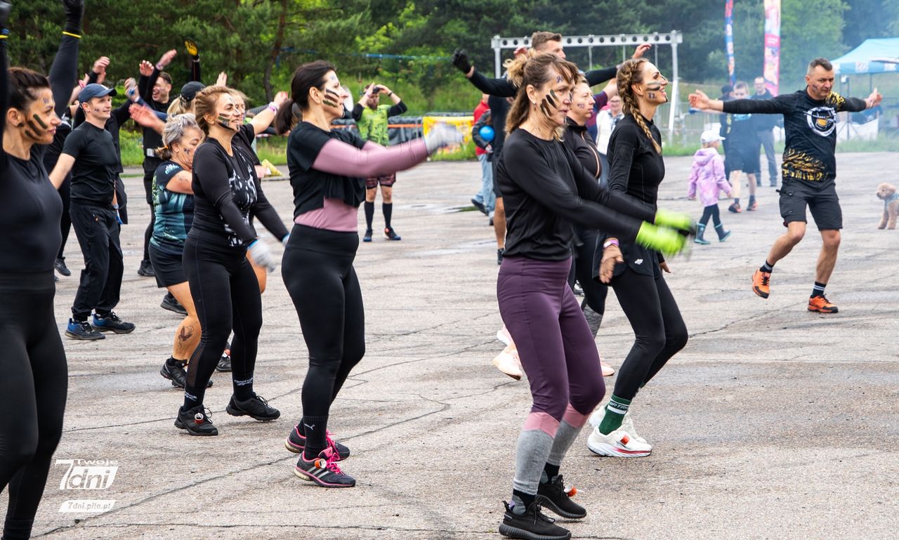 Ekstremalny bieg Miki Run na poligonie w Pile